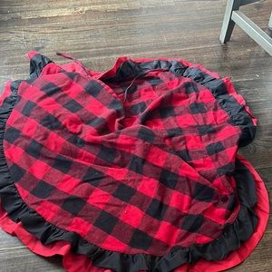 Buffalo plaid tree skirt